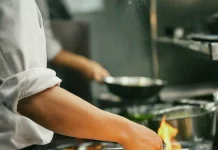 การปรับปรุงสถานะการตั้งถิ่นฐานในสหราชอาณาจักร 2025: สิ่งที่คุณต้องรู้ UK chef visa วีซ่าทำงานอังกฤษ